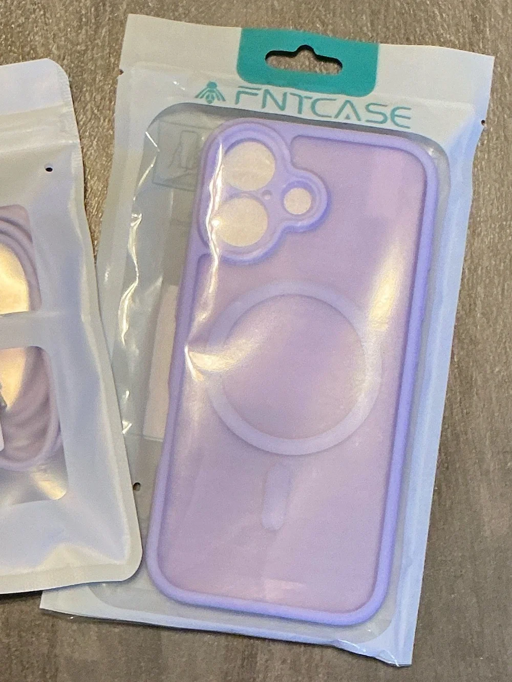 NWT Purple Silicone MagSafe Compatible iPhone17 Case USB-C Charger Cable & Block